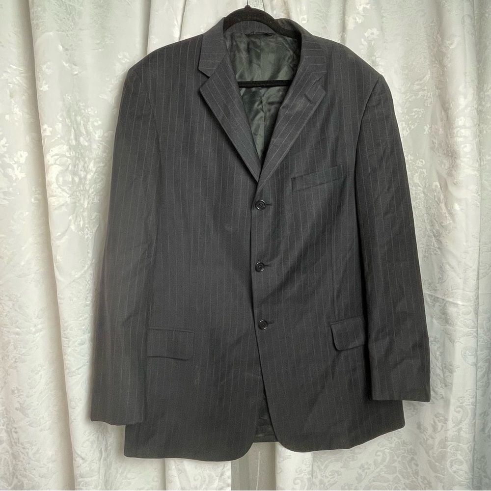 Claiborne Men's Black Pinstripe Blazer‎